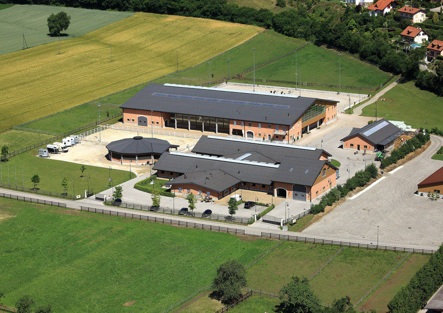 Centre équestre, Chevenez